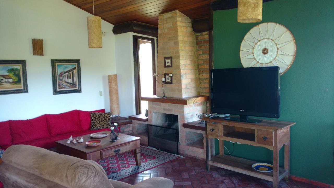 Villa Chale Da Montanha Taubaté Esterno foto